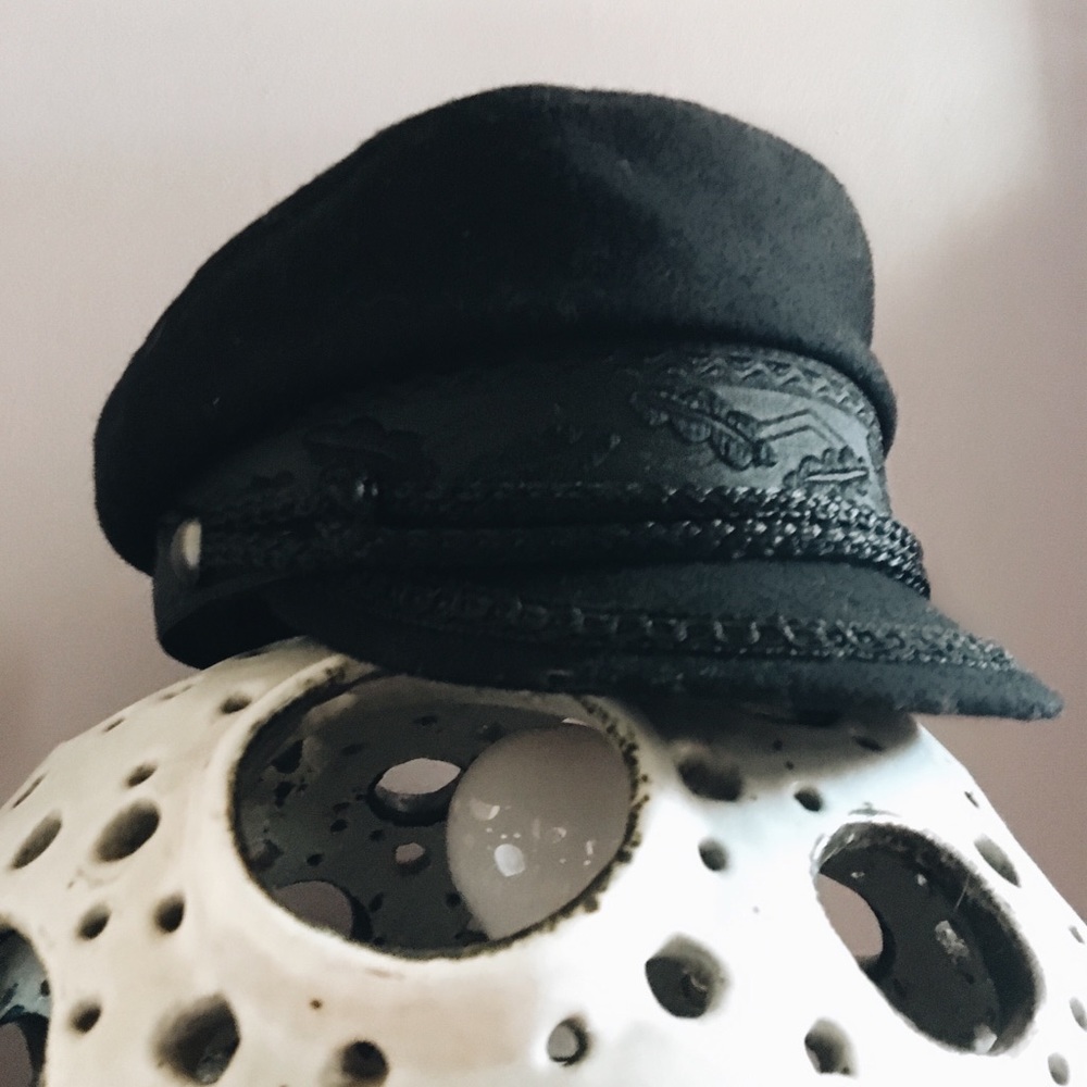 Unique STERKOWSKI Hat - Black - Wool - XS